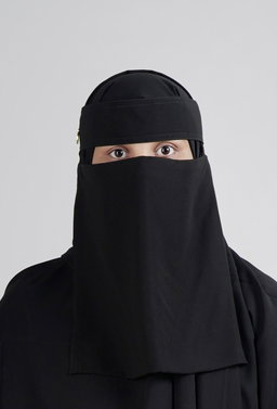 Liara Large Niqab with Round Locket – 11 Inch Length