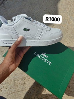 Lacoste Sneakers
