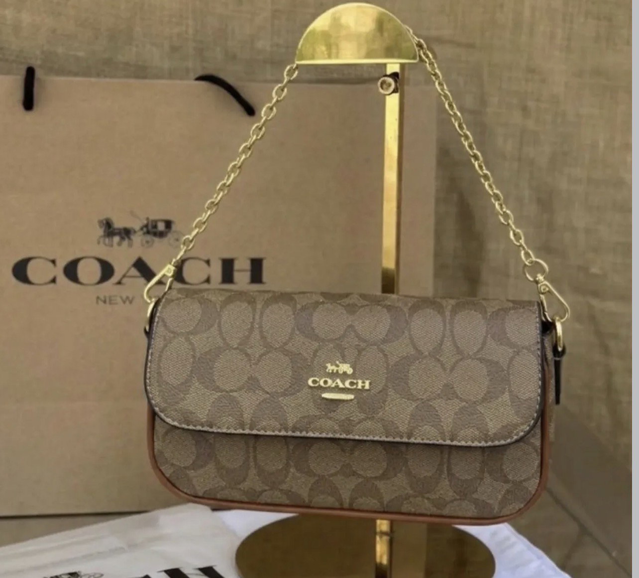 Women’s Coach Handbag_0