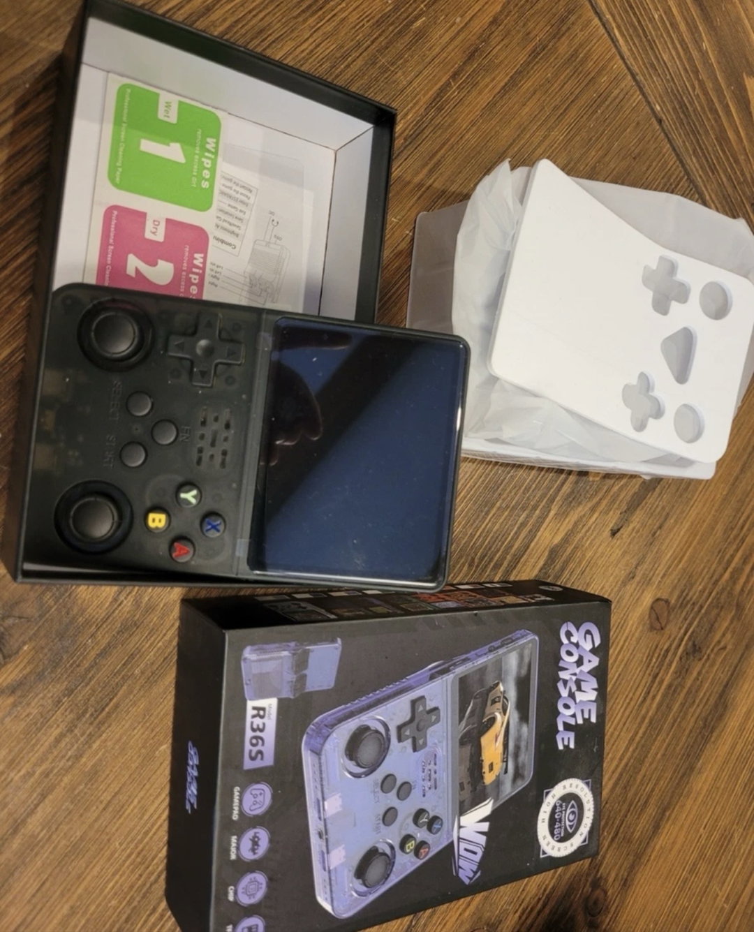 R32S Retro Game console