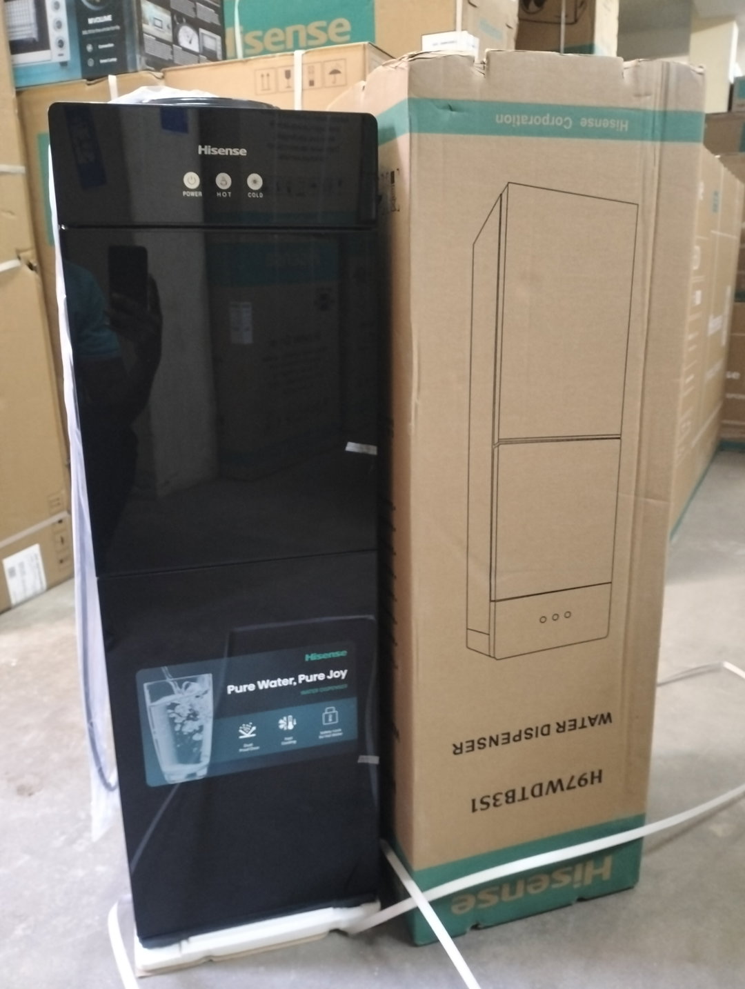 Dispenser black