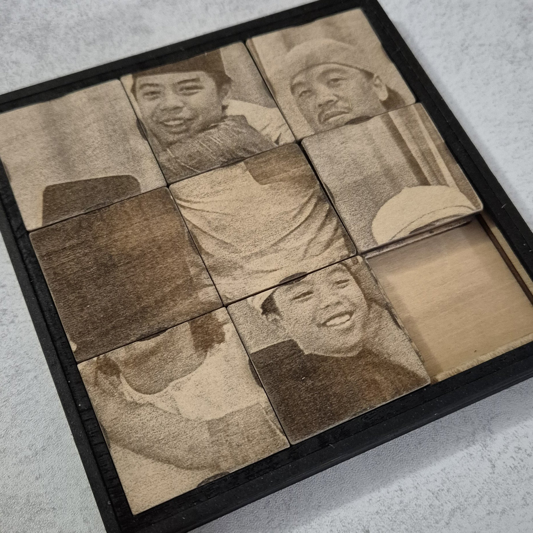 Custom Sliding Puzzle_0