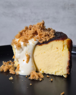 Salted Egg Yolk Basque Cheesecake