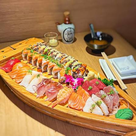 Family Tuna Sashimi Boat