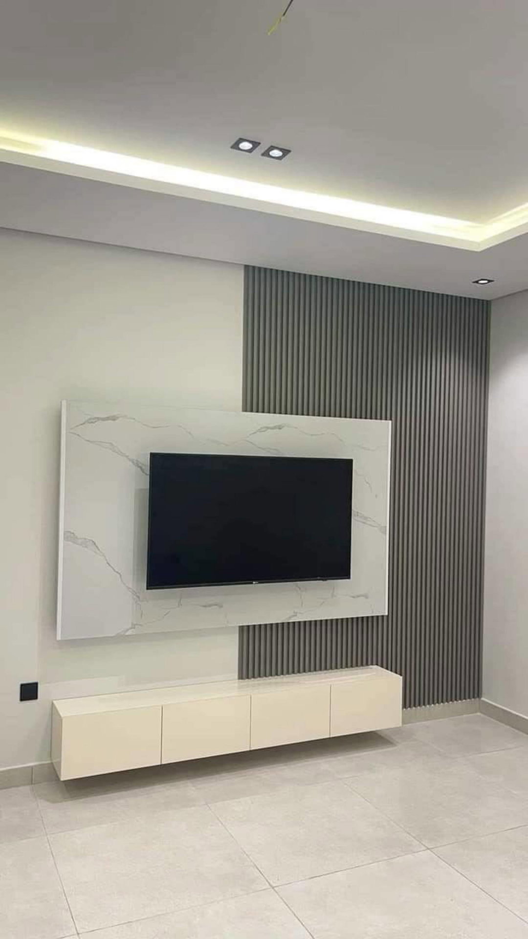 Half Cladding TV Stand