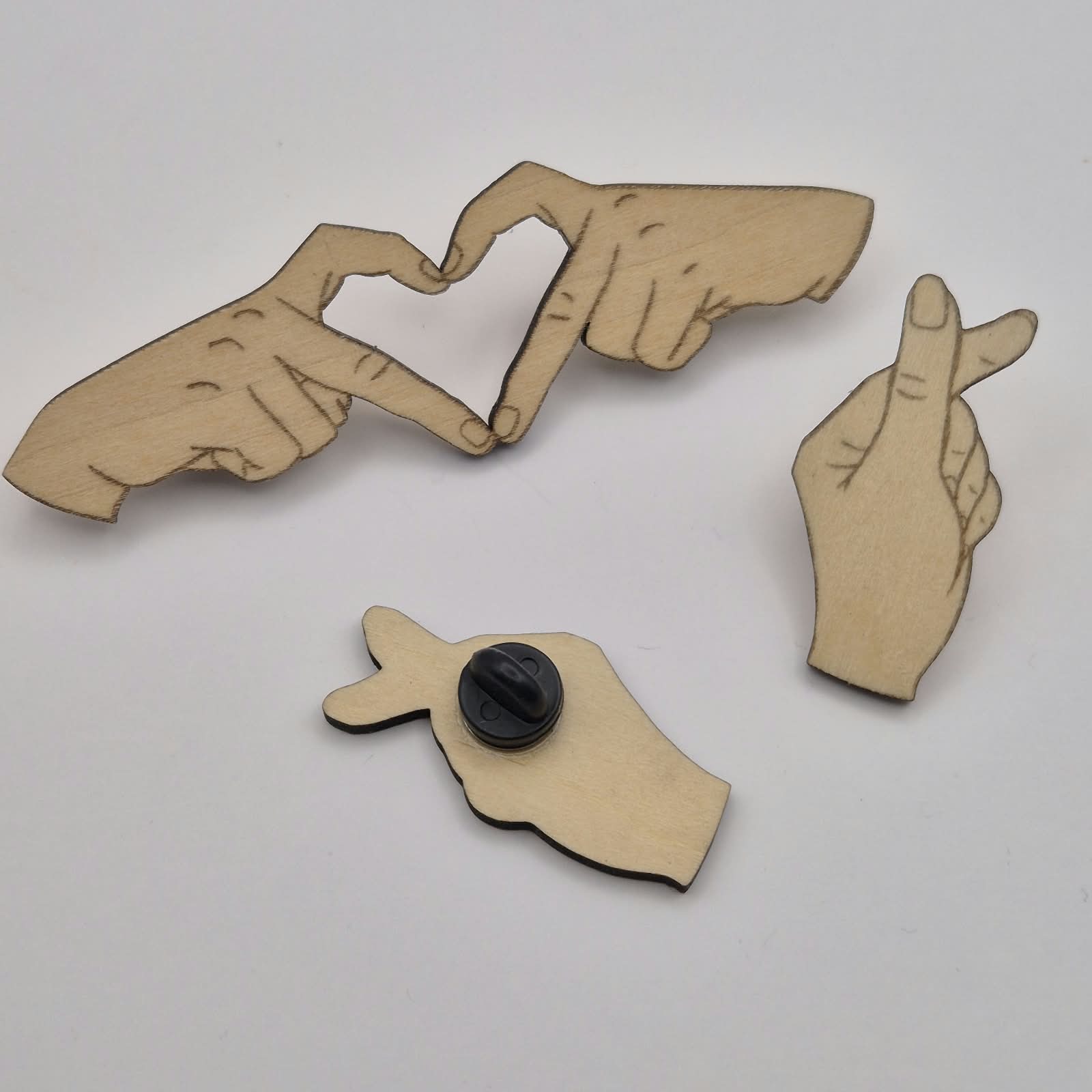 Finger Heart Pins_0