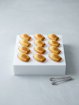 Madeleine/Scones