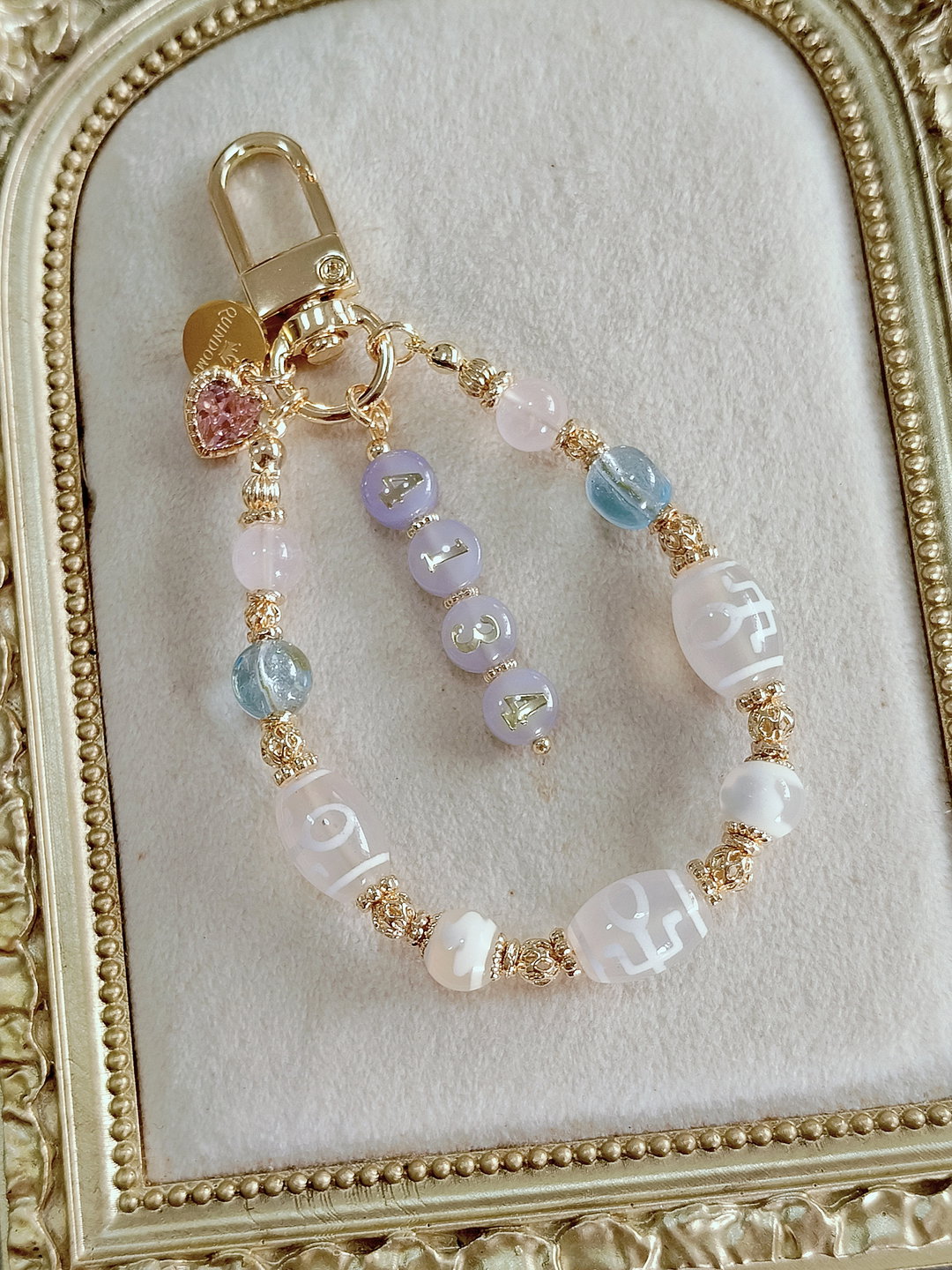 BAG CHARM - THE GRACEFUL ALLY