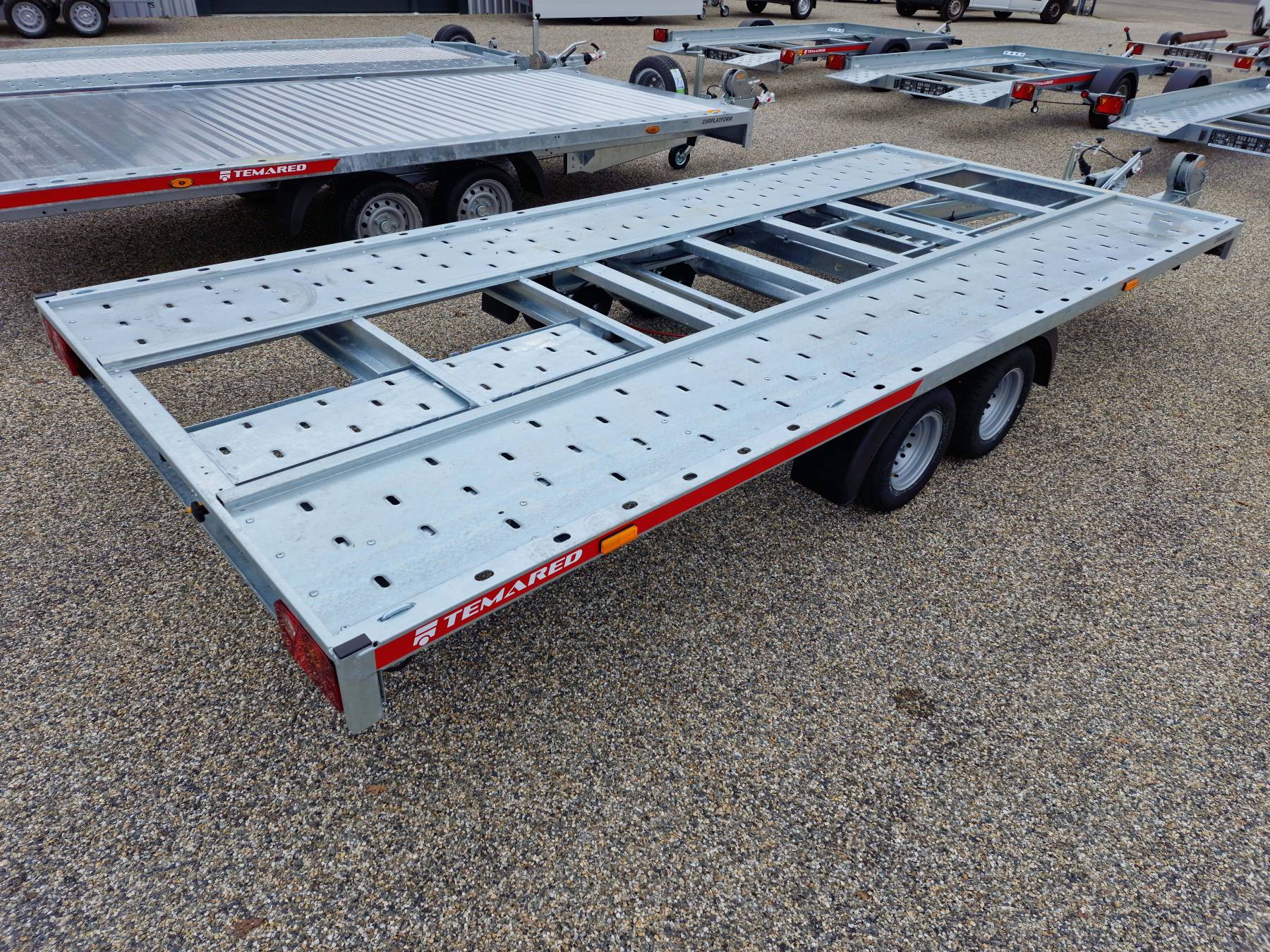 Remolque basculante para transporte de coches Temared Carkeeper New 4520S – 3 t_3