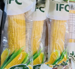 Boiled corn ready to eat عرانيس ذره مسلوقه جاهزه للاكل
