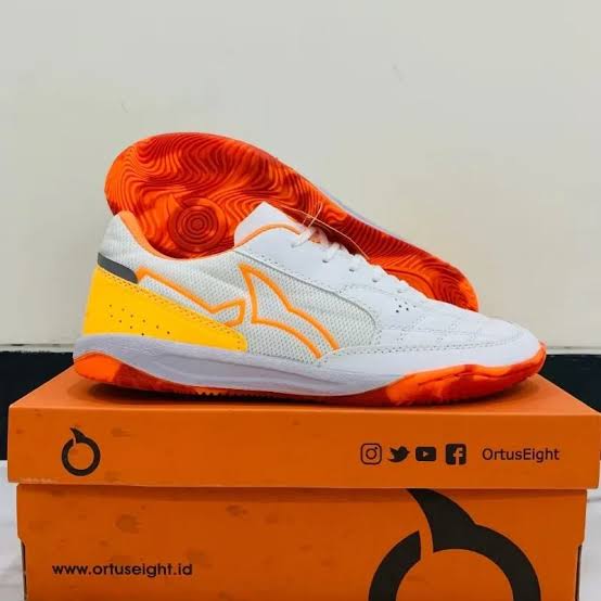 SEPATU FUTSAL_0