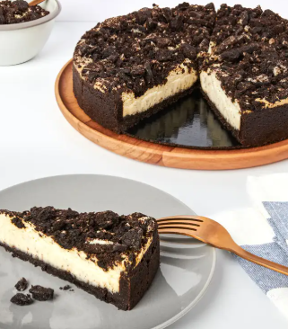 Cookies and Cream Cheesecake