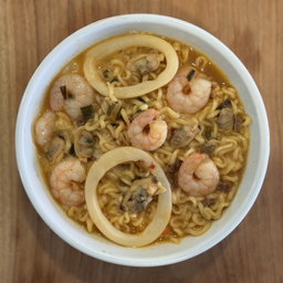 Seafood Ramyeon  (해물 라면)