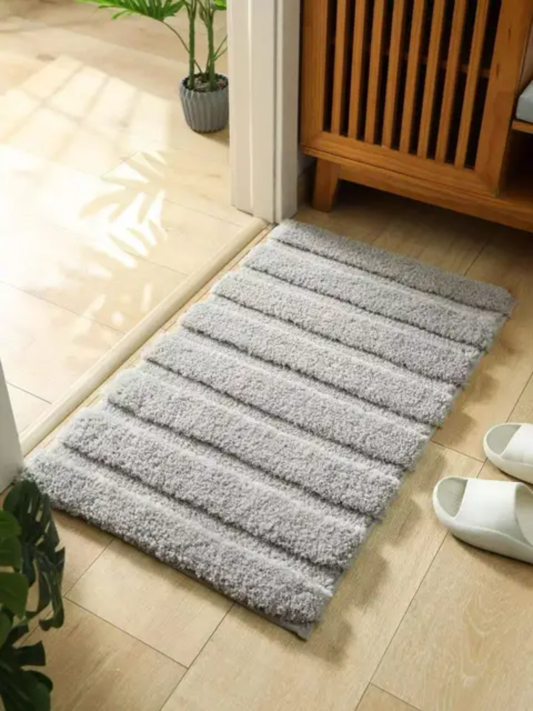 Tapis de Bain Doux & Lavable – Confort, Absorption & Élégance_0