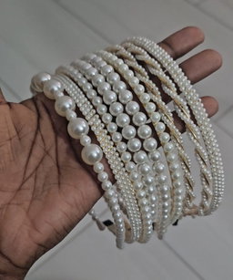 HAIR ACCESSORIES 