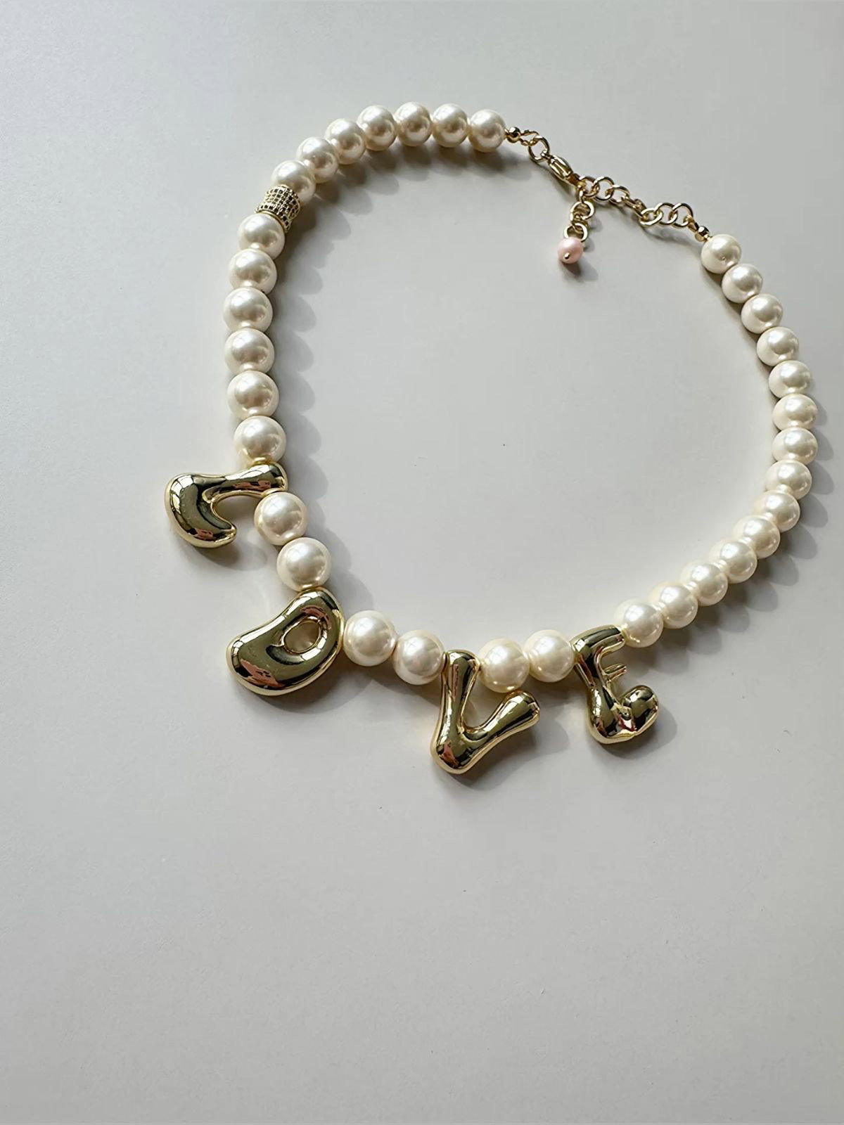 Nácar necklace + 4 iniciales_0