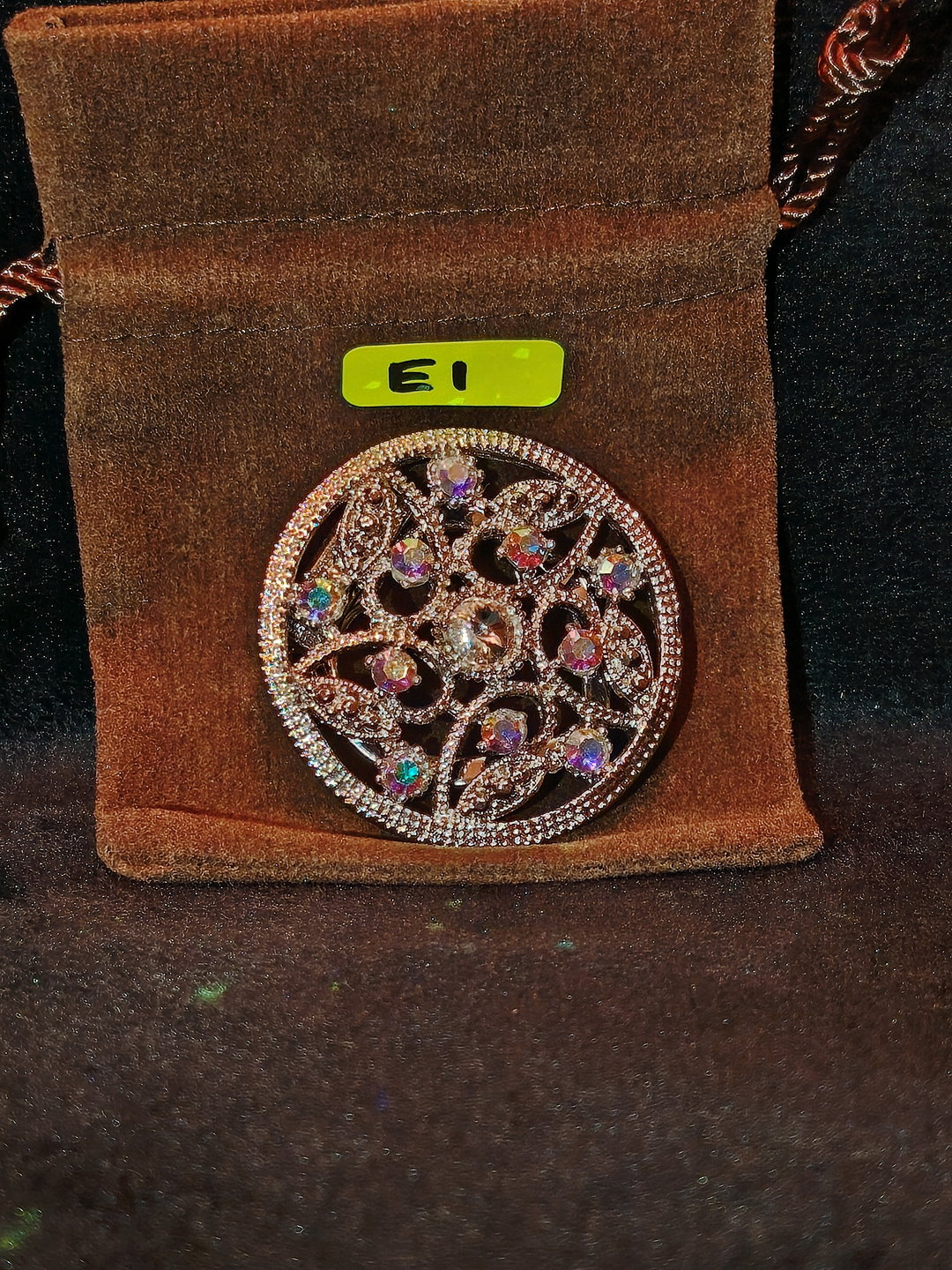 PIN E1