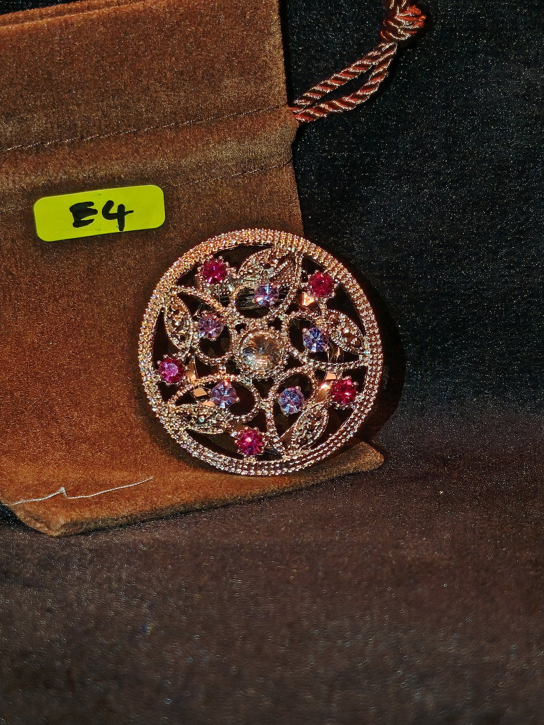 PIN E4