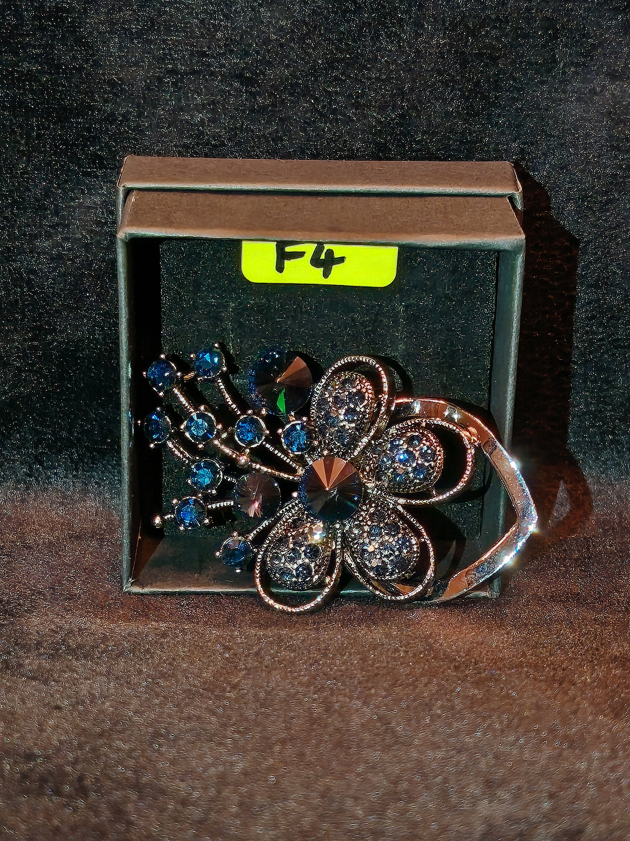 PIN F4_0