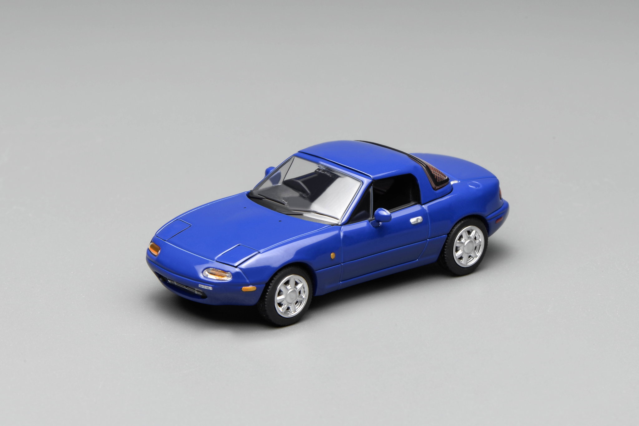 MOTOR HELIX MODEL 1/64 MAZDA EUNOS ROADSTER (NA) RHD - LAGUNA BLUE_0