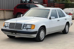 1990 Mercedez Benz W124 300E Manual