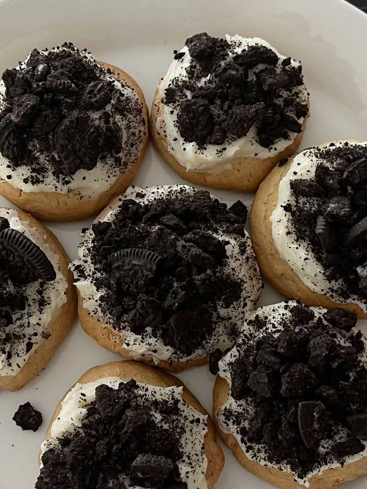 urbanbrattie cookies and cream