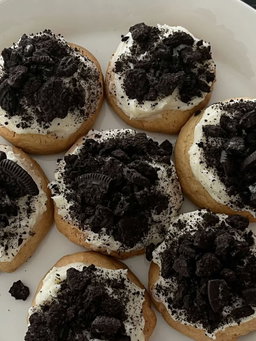 urbanbrattie cookies and cream