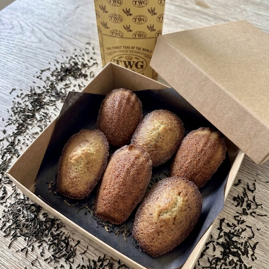 Earl Grey ☕️ Madeleines_0