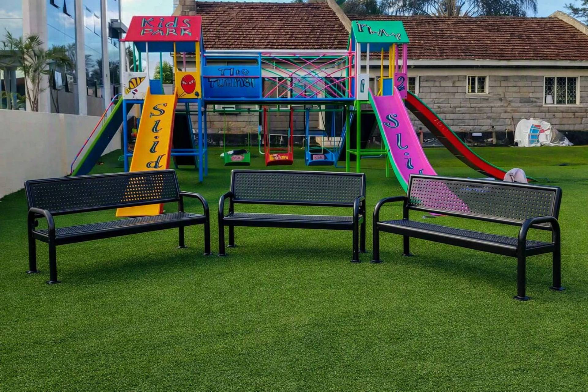 Playground swimg_0