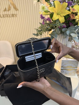 Chanel Vanity bag - new collection ✨