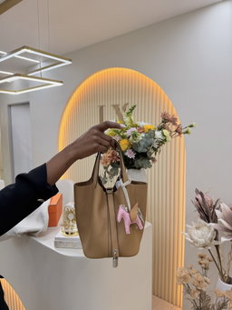 Hermes picotin lock bag - biscuit 🍪 