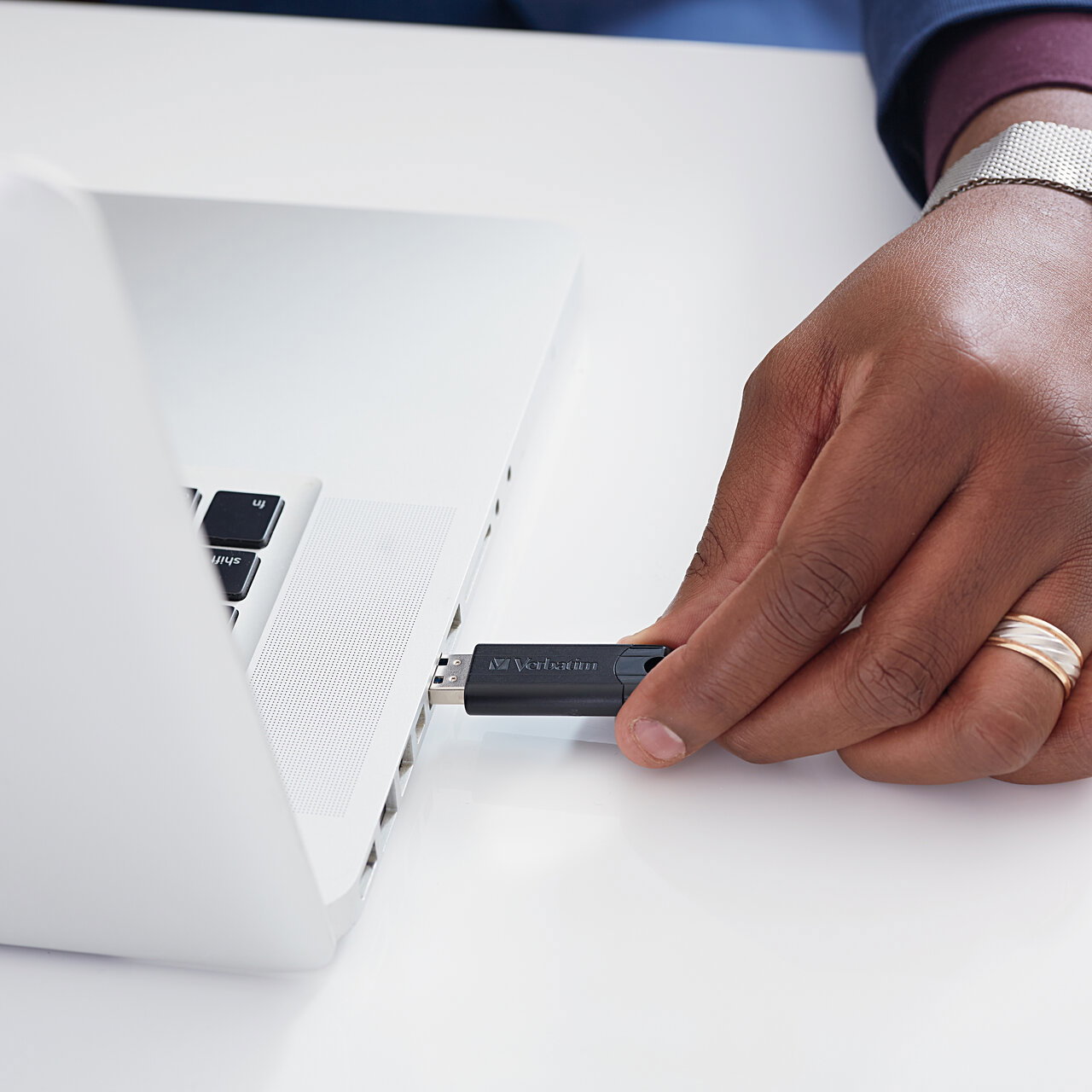 Verbatim PinStripe USB 3.2 Gen - 16GB_2