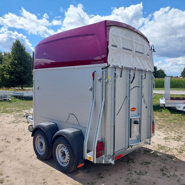 REMOLQUE PARA 2 CABALLOS BÖCKMANN CHAMPION R ALU – 2.400 KG_1