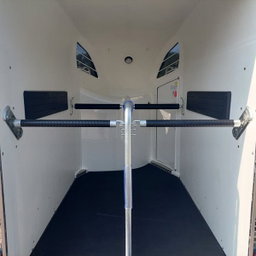 REMOLQUE PARA 2 CABALLOS BÖCKMANN COMFORT 22 – NUEVO MODELO