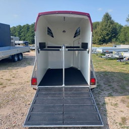 REMOLQUE PARA 2 CABALLOS BÖCKMANN COMFORT 22 – NUEVO MODELO