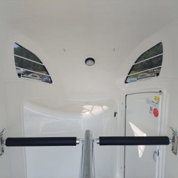 REMOLQUE PARA 2 CABALLOS BÖCKMANN COMFORT 22 – NUEVO MODELO
