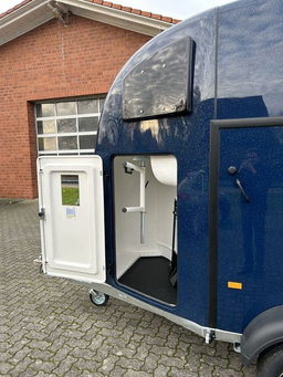 REMOLQUE PARA 2 CABALLOS HUMBAUR PEGASUS STYLE 2700 S – 2.700 KG