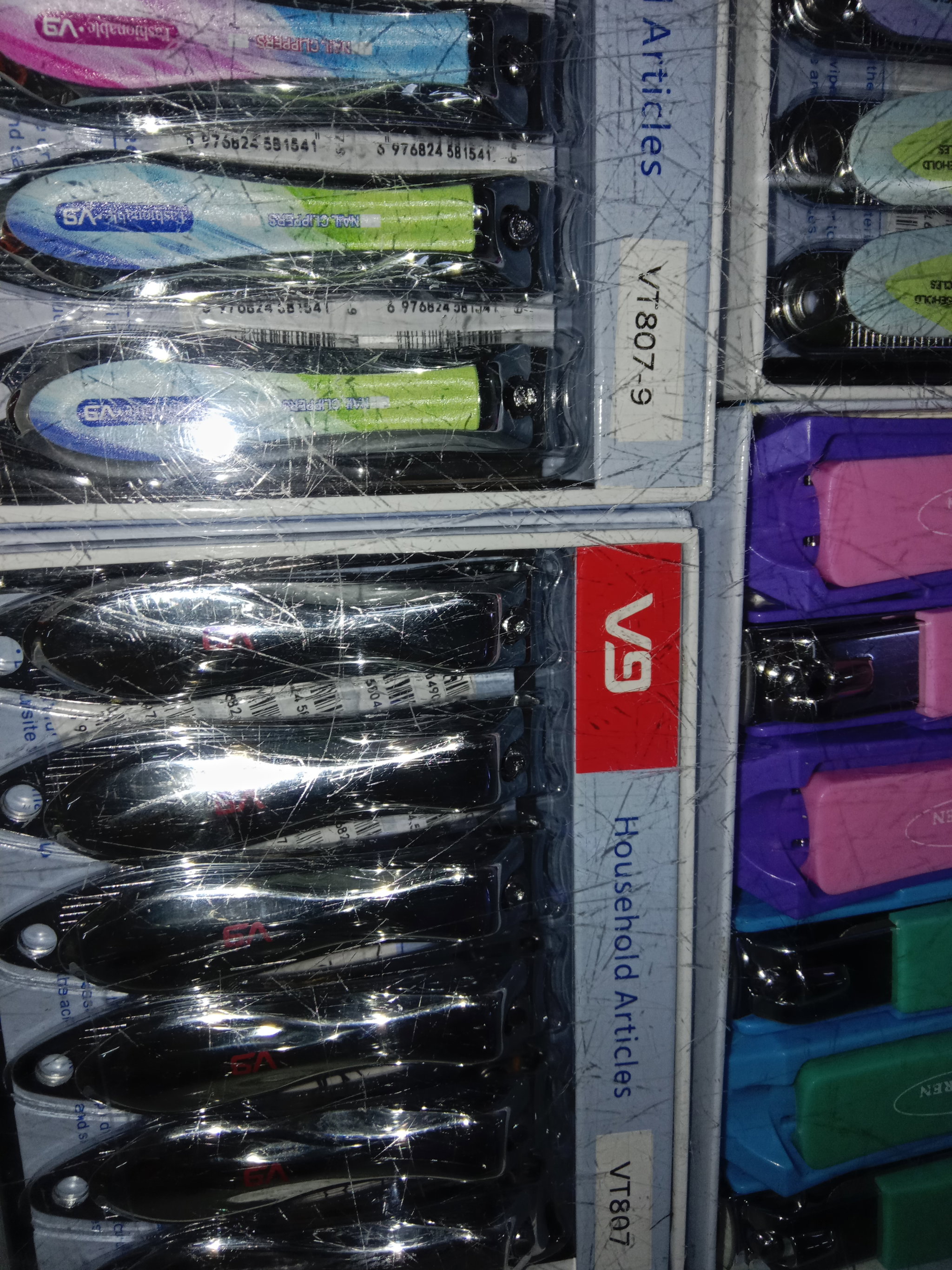 V9 Nail Clippers_0