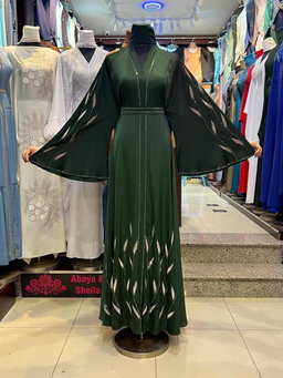 Lingeer Layla Leaf Embellished Abaya