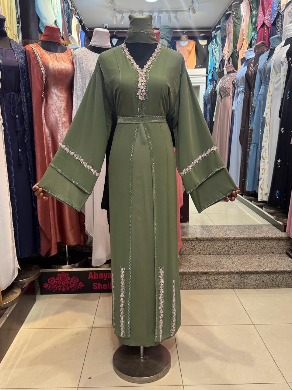 Lingeer Hana Blossom Trim Abaya_0