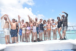 Punta Cana: Private Luxury Family Boat Cruise with snorkeling