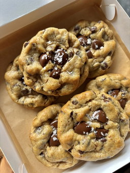 Classic Browned Butter Chocolate Chip Cookies (Box of 6)
