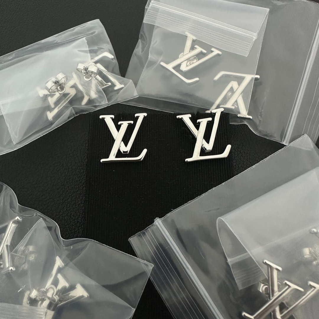 LV earrings arrived