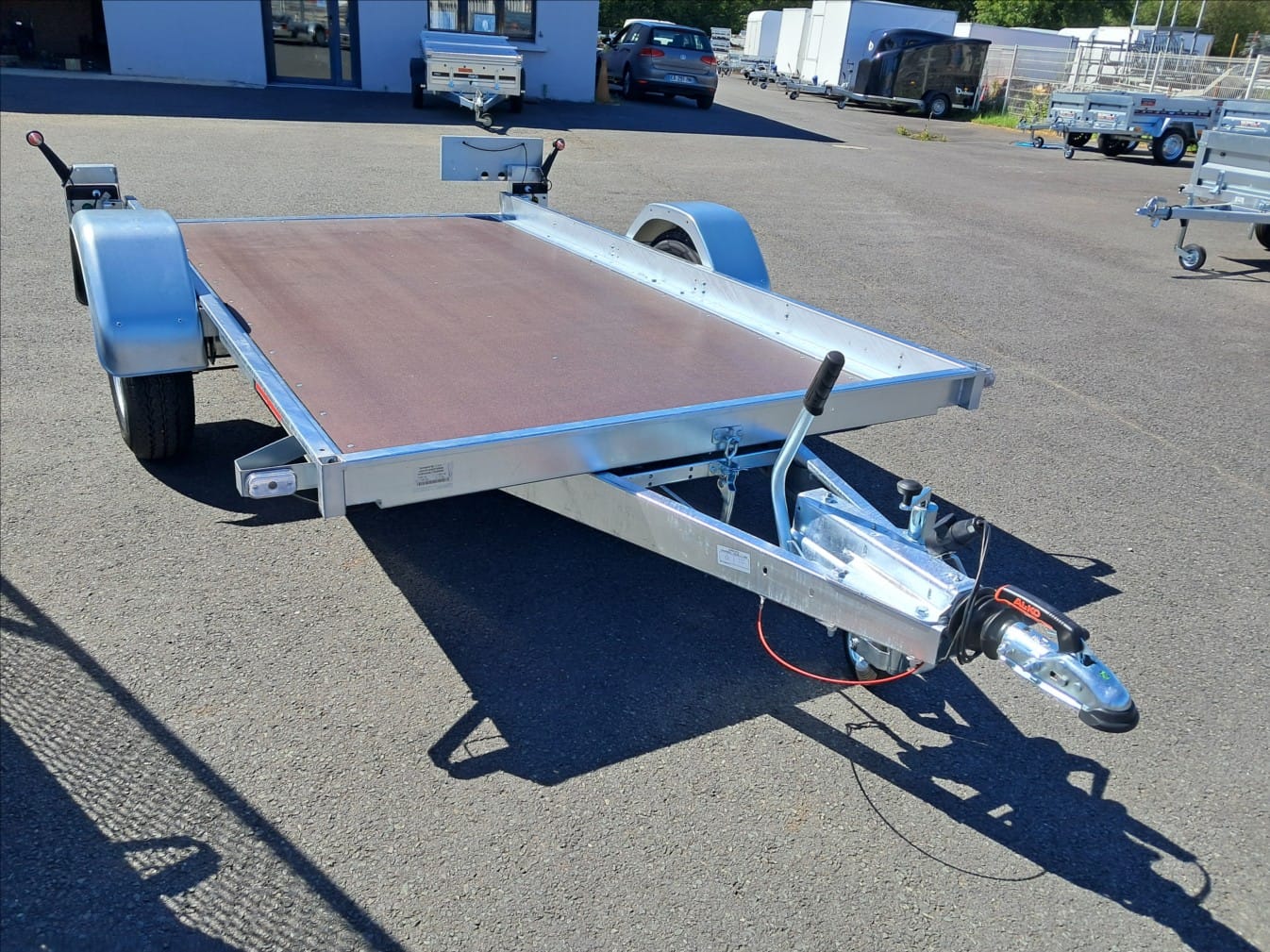 REMOLQUE BASCULANTE SOREL PJ 306 – 300 × 166 CM – 750 KG_1