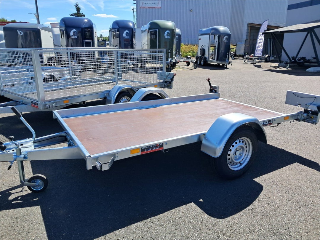 REMOLQUE BASCULANTE SOREL PJ 306 – 300 × 166 CM – 750 KG