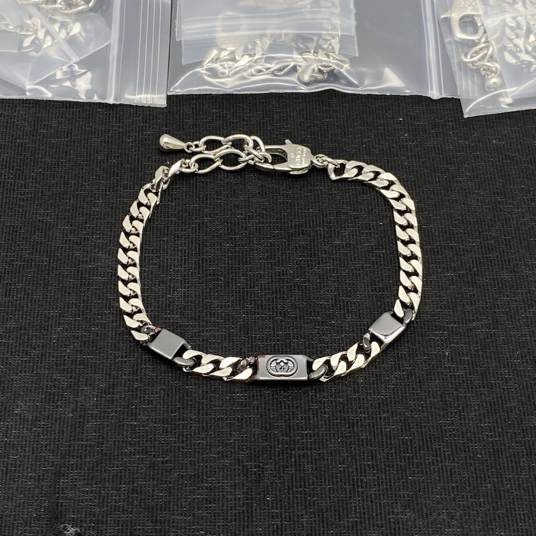 Gucci Bracelet Arrives