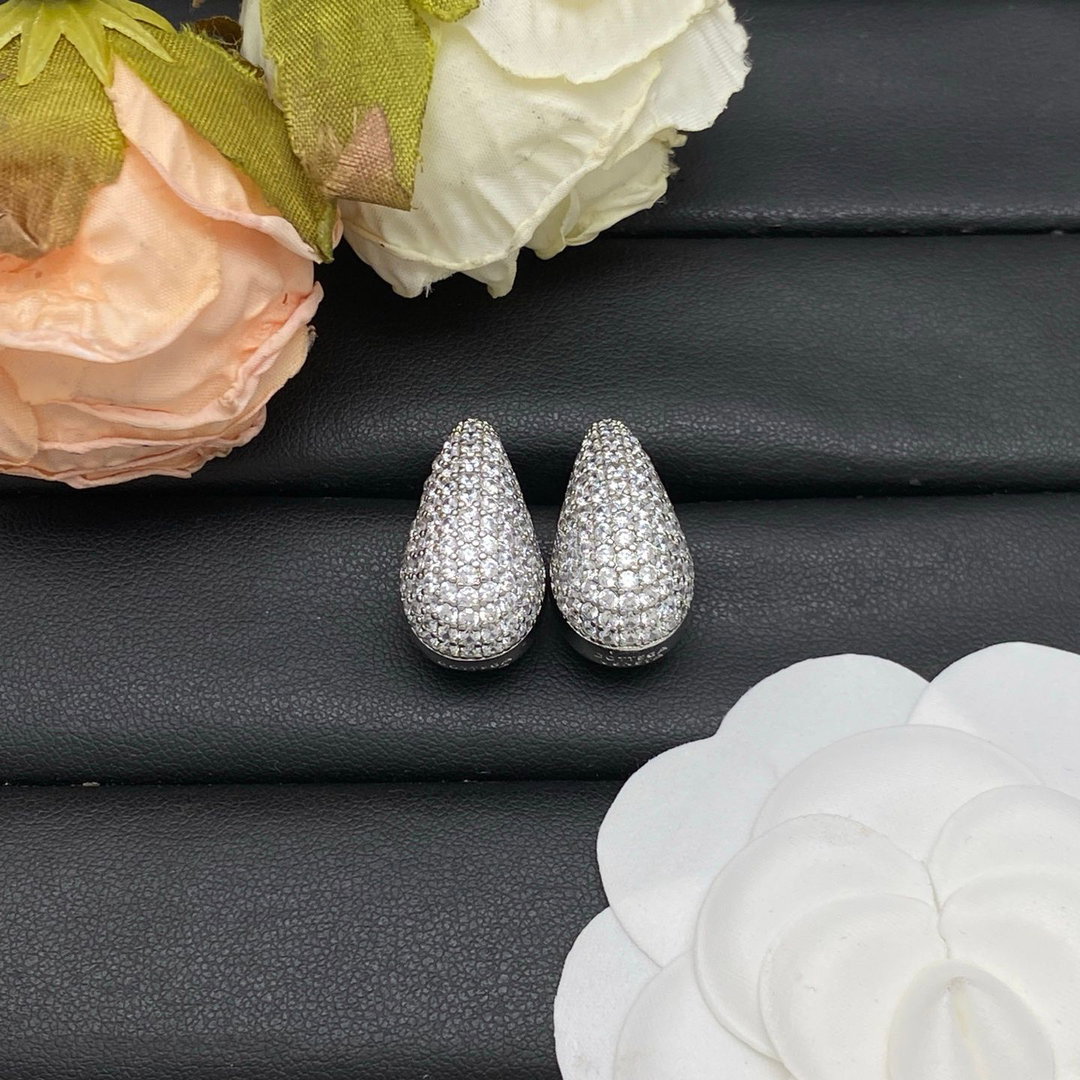 Bottega Veneta New Ear Nails