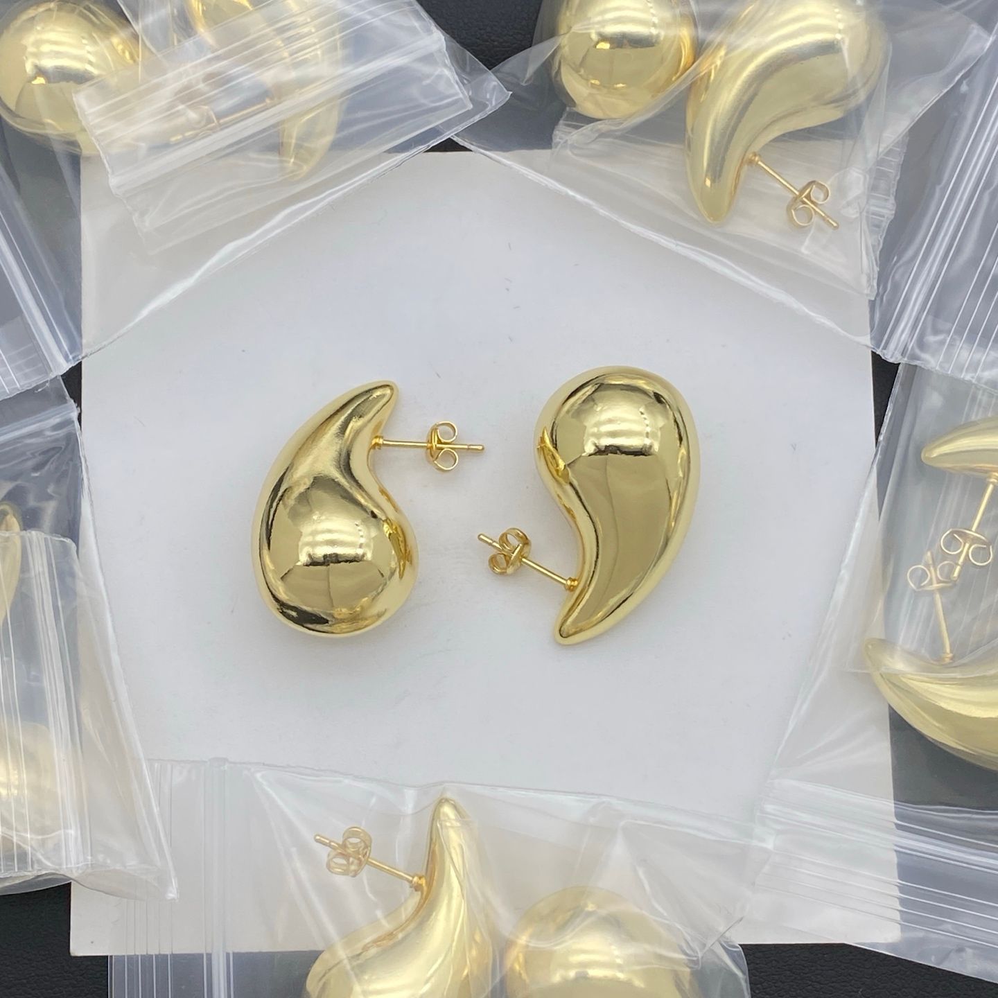 Bottega Veneta earrings have arrived in medium size_0