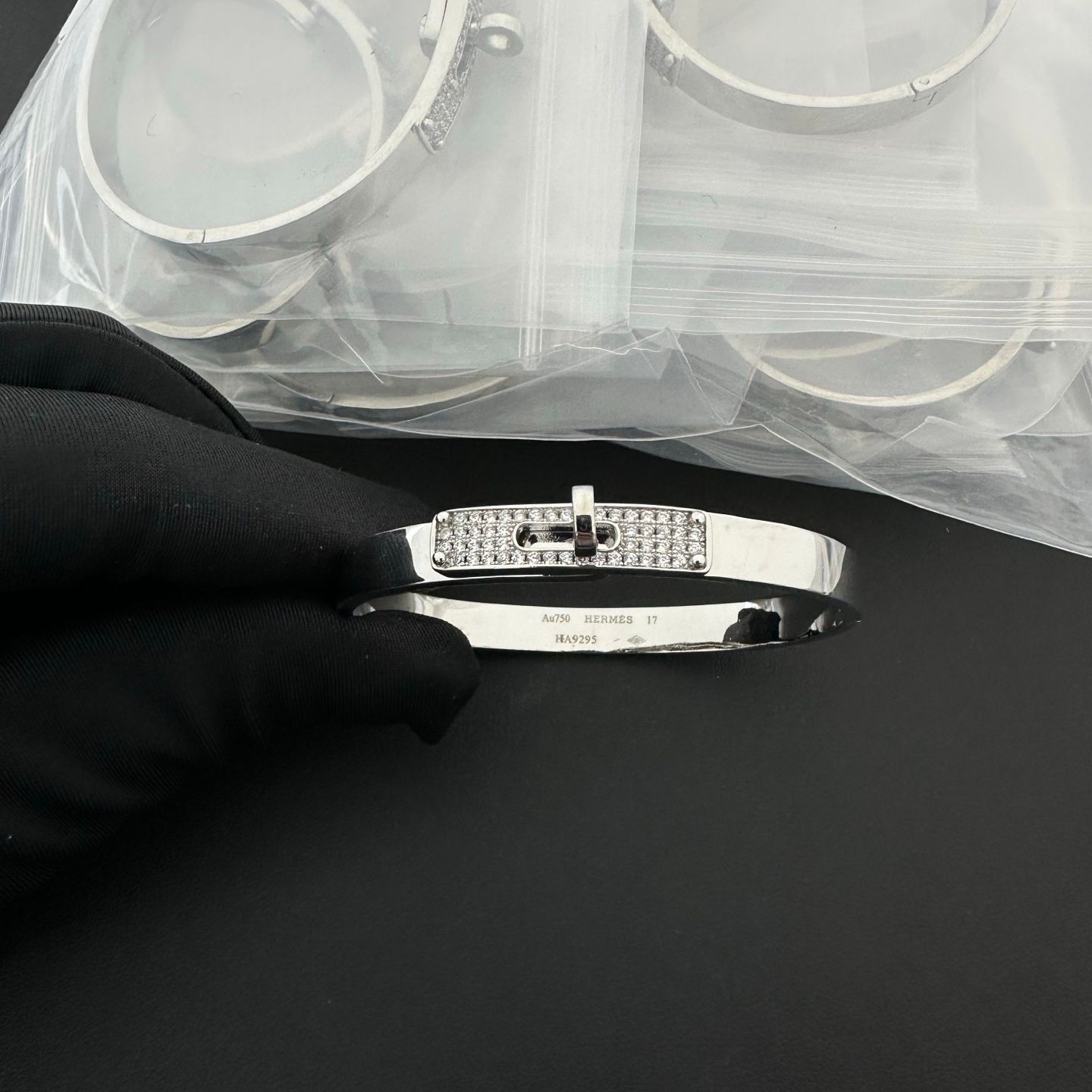 Hermes Bracelet Arrives_0