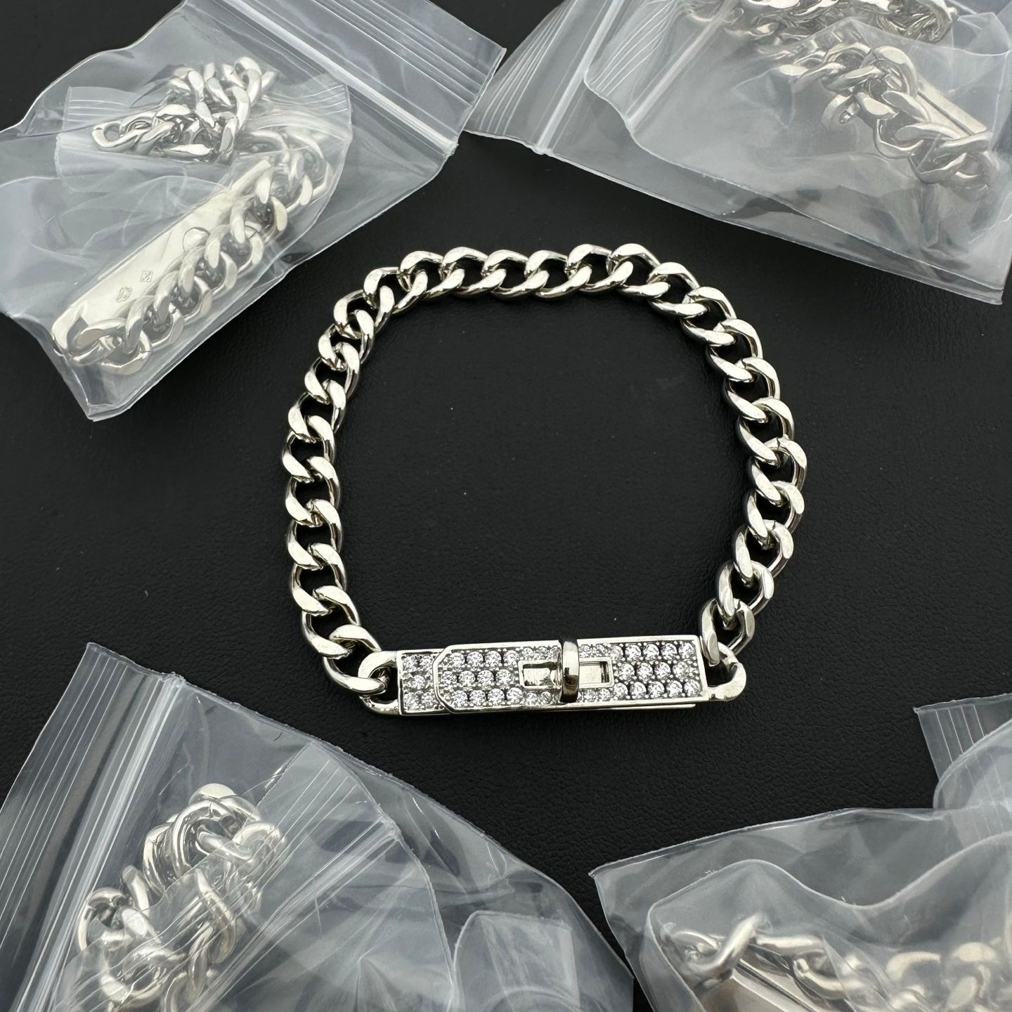 Hermes Bracelet Arrives_0